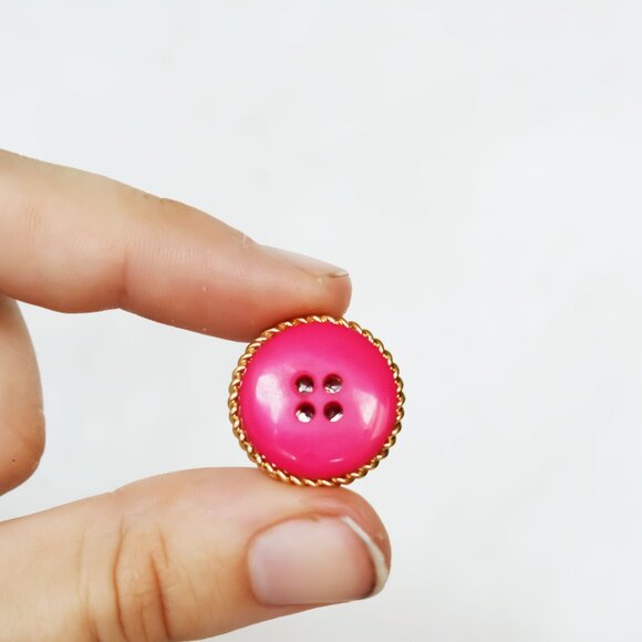 Handmade Pink Small Classic Button Pin Brooch - Picture 3 of 5